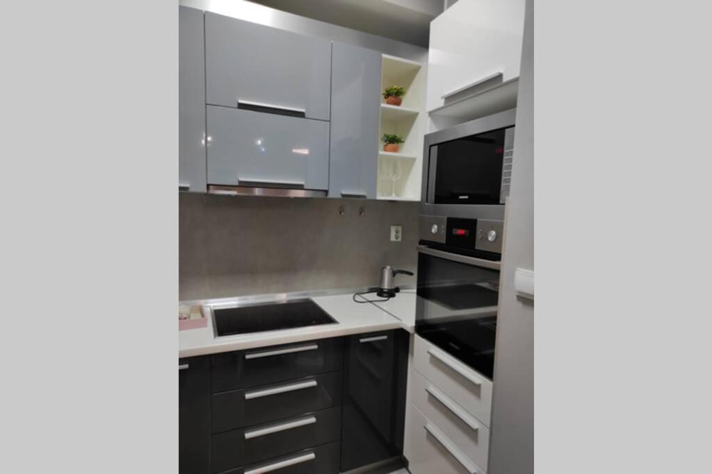 Centar One Apartmant สโกเปีย ภายนอก รูปภาพ